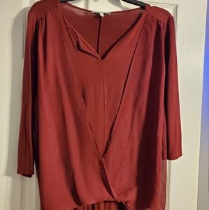 3/4 length sleeve shirt